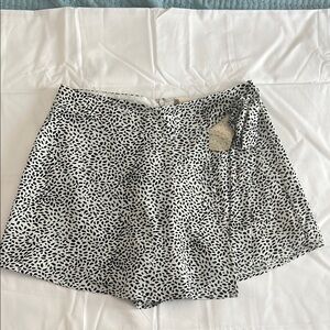 Altar'd State Black and White Skort with Tie Detail